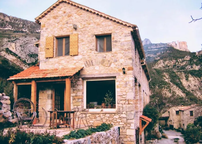 Gorges Du Verdon - D'hotes Des Arches - Cadre Magnifique, Castellane